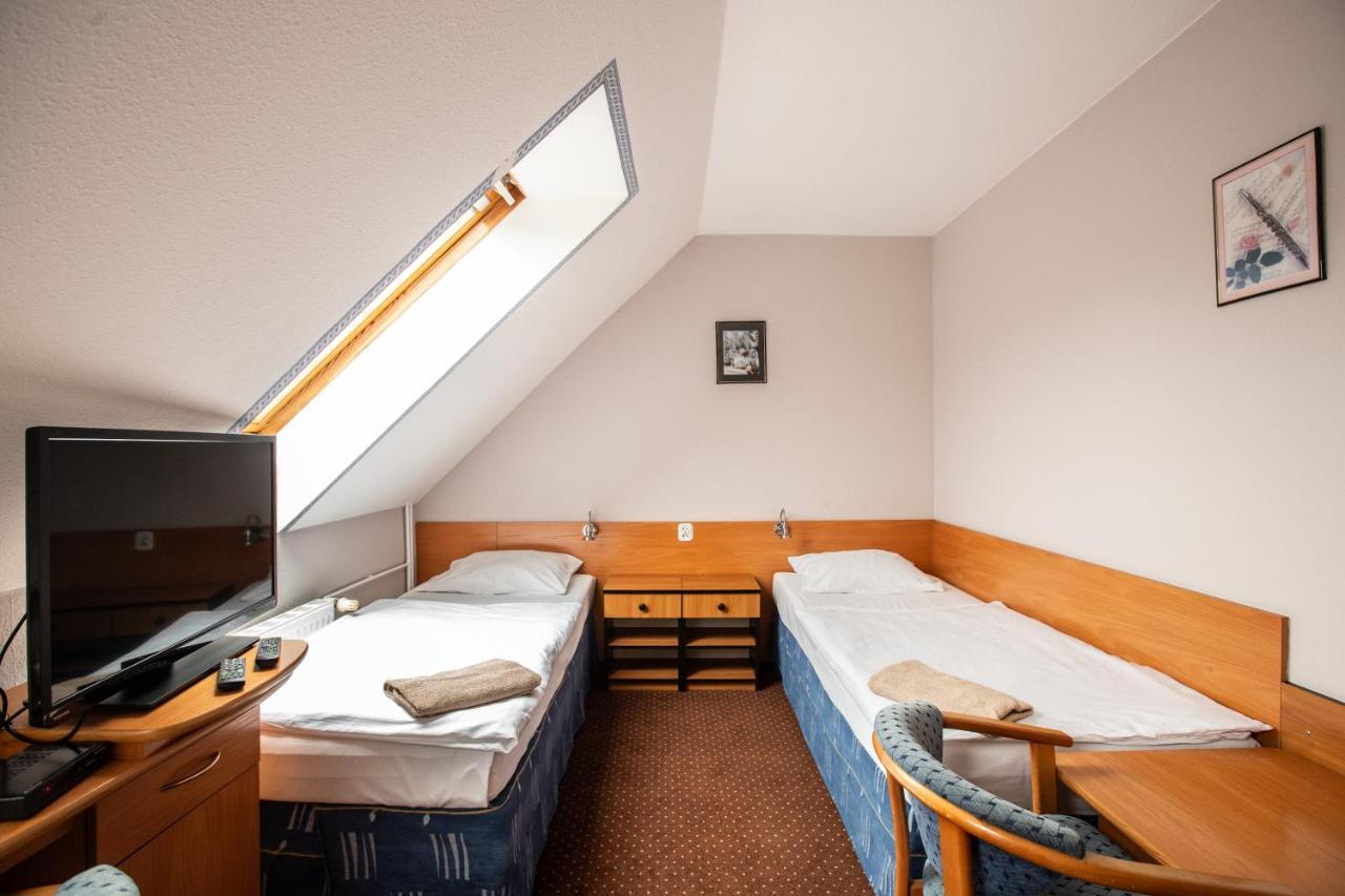 Hotel Margo Cedynia Eksteriør bilde